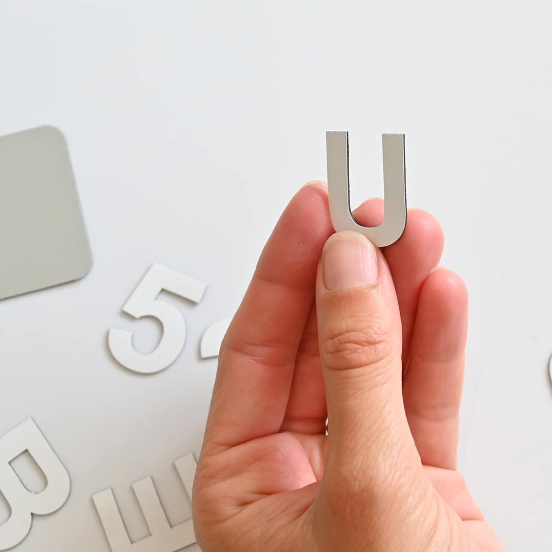 Lettre aimantée découpée, accessoire personnalisable du calendrier magnétique