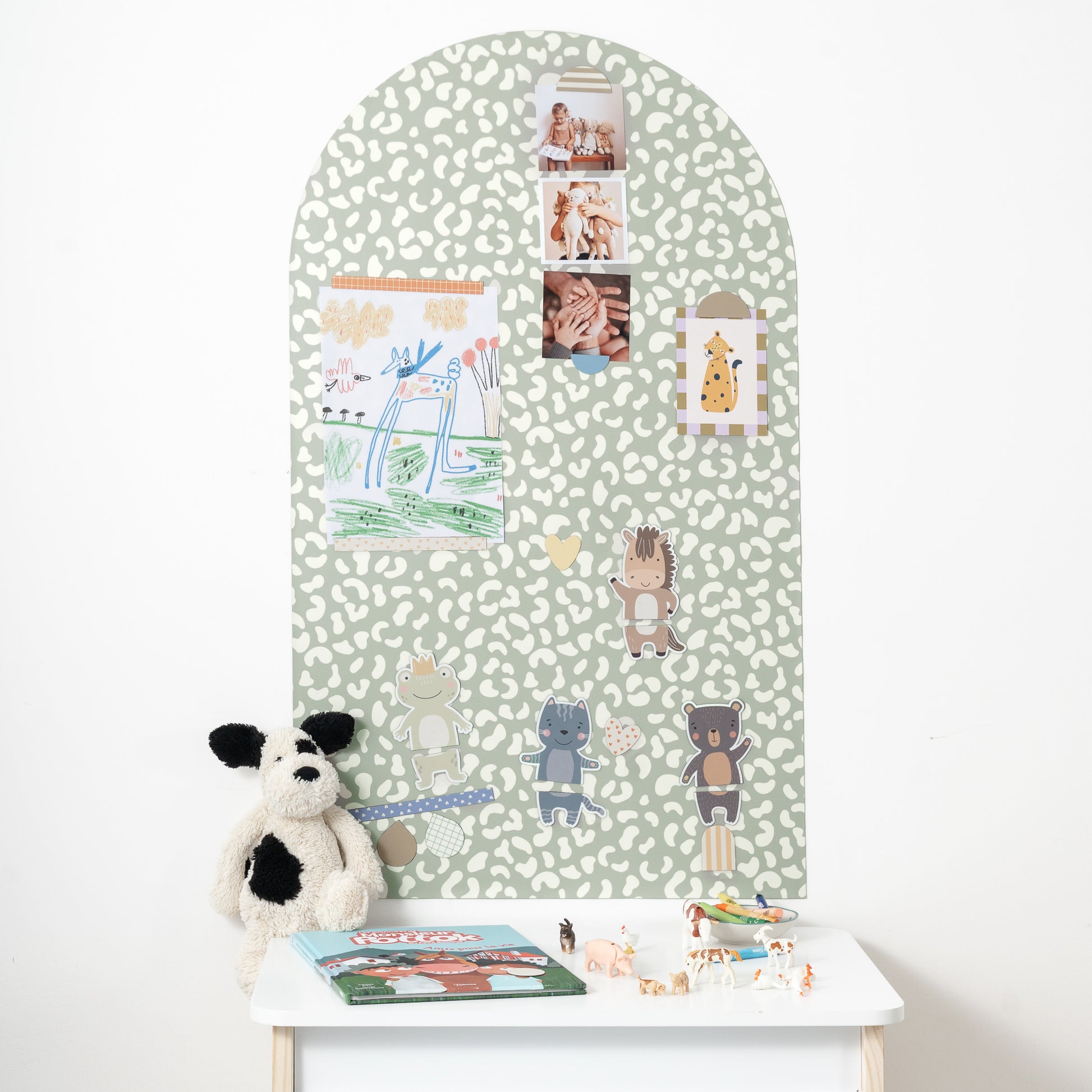 Coin bureau enfant avec support mural magnétique en forme d'arche à motifs léopard vert