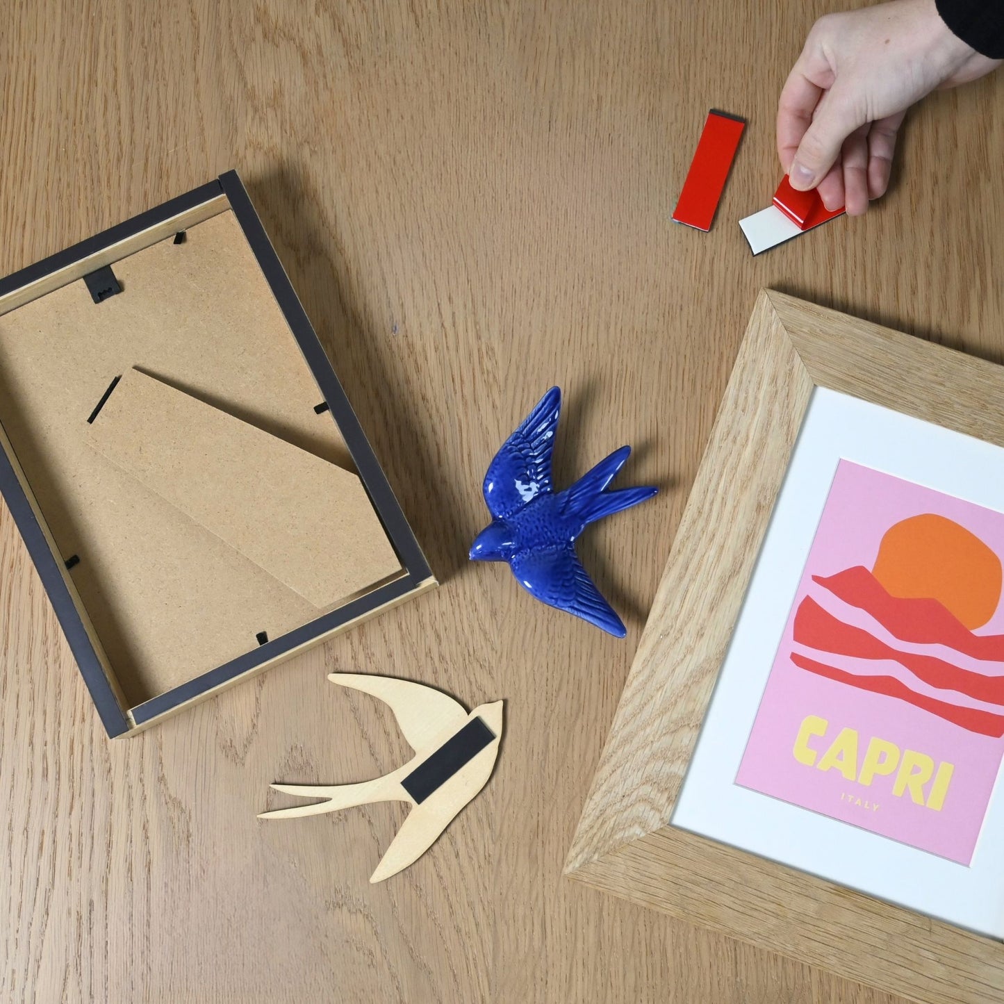 Bandes adhésives aimantées