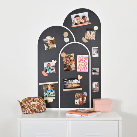 Tableau magnétique Trio d’Arches Ferflex décoré de photos de famille, support mural aimanté déco moderne